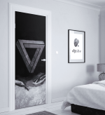 Αυτοκόλλητο Πόρτας με εκτύπωση "Strange Triangle"