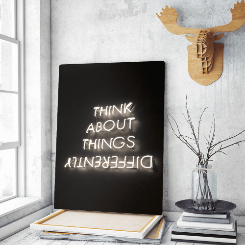 Πίνακας σε Καμβά think about things differently