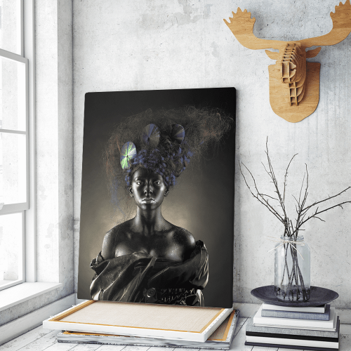 Πίνακας σε Καμβά : Portrait of a beautiful alien lady with an unusual hairstyle