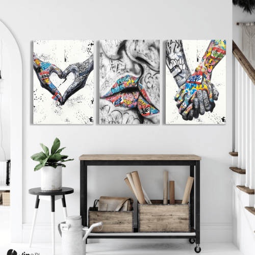 Σύνθεση Με Πίνακες Καμβάδες 70x50 - 3 Τεμάχια - Street Graffiti Art Heart Kiss Hand