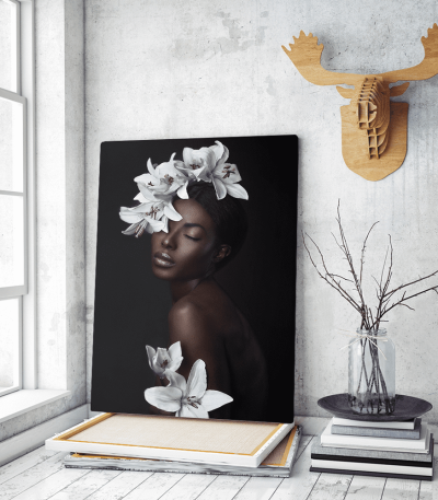 Πίνακας σε Καμβά Romantic Girl White Flowers
