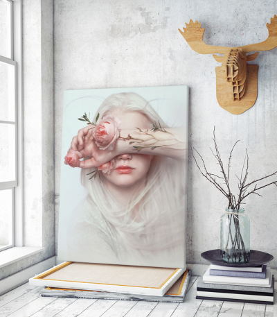 Πίνακας σε Καμβά : Lady With Flowers