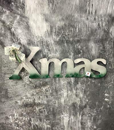 ΞΥΛΙΝΟ XMAS ΧΡΙΣΤΟΥΓΕΝΝΙΑΤΙΚΟ ΣΕ ΠΡΑΣΙΝΟ ΑΣΗΜΙ ΧΡΩΜΑ ΜΕ ΔΙΑΚΟΣΜΗΤΙΚΟΥΣ ΦΙΟΓΚΟΥΣ 90χ30cm